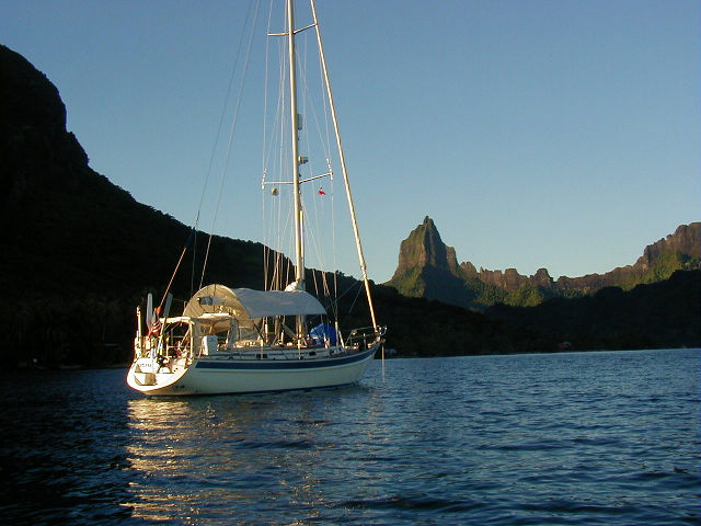 Cats Paw anchored at Baie d'Opunohu, Moorea