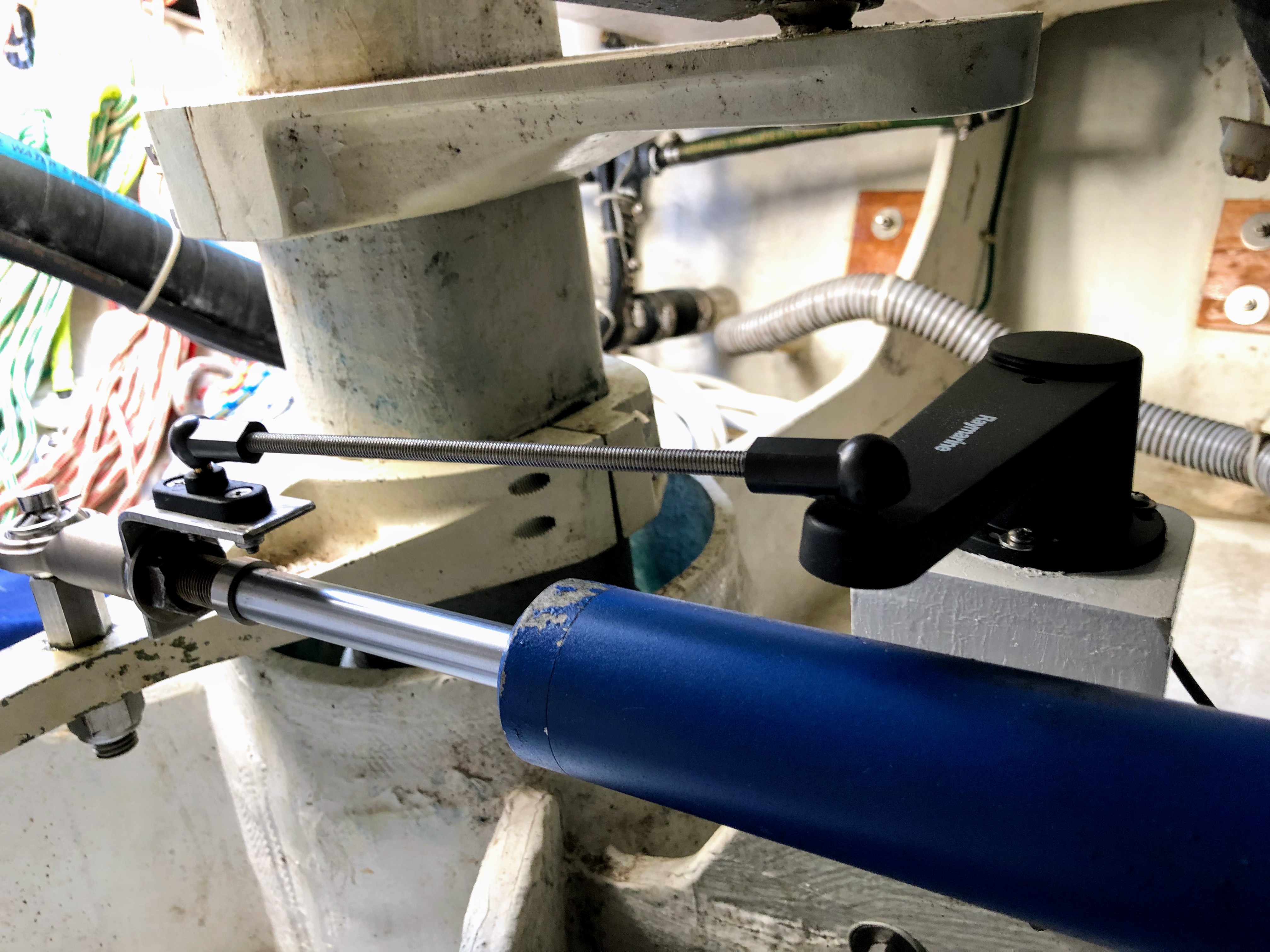 Rotary rudder reference indicator