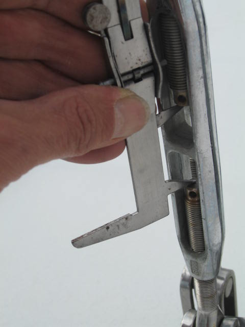 Measuring the rigging screws